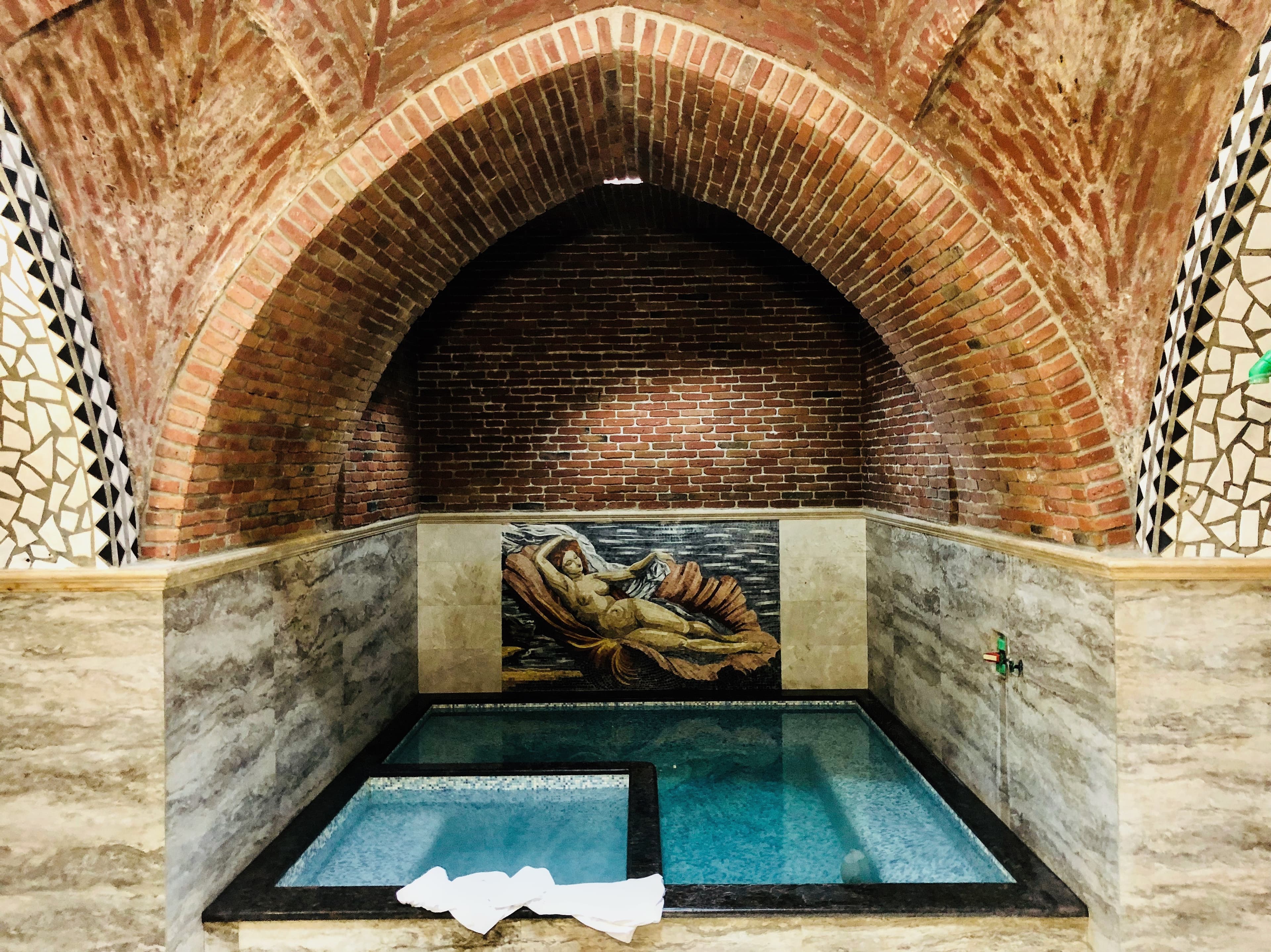 Bains de soufre à Tbilis Gabrielle Vizzavona